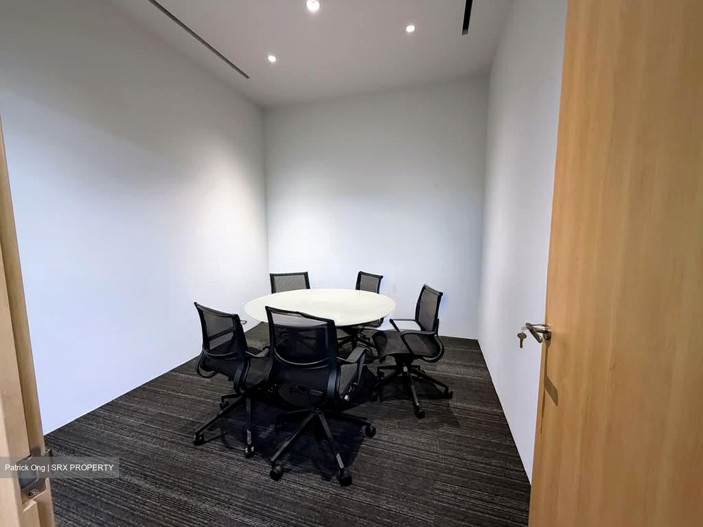 Parakou Building (D1), Office #581716511